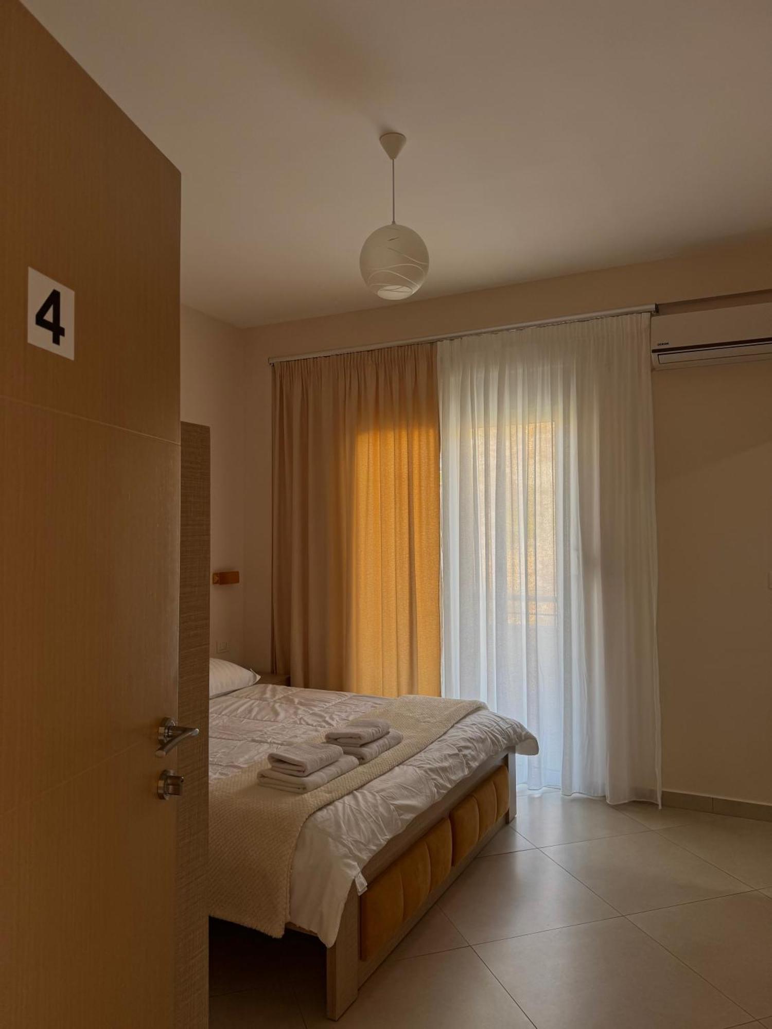 Vila Majola Sarandë Exterior foto